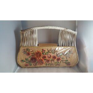 Vintage Straw World Floral Shell Design Purse